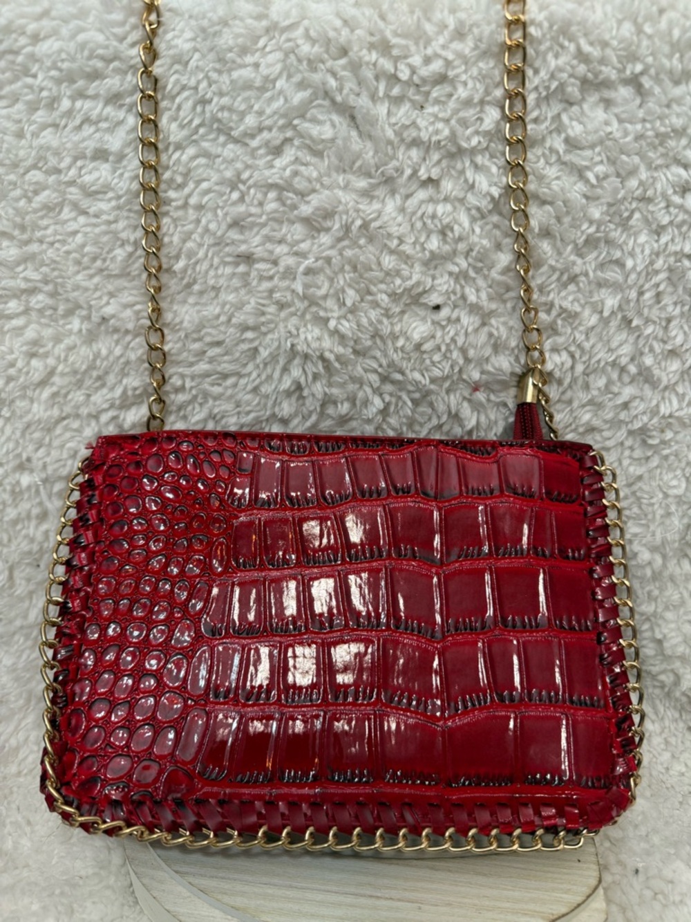 Bon Voyage Cherry Red Croc Embossed Crossbody Purse Gold Chain Whipstitch Bag